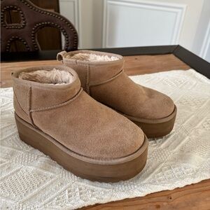 Ultra mini platform Uggs